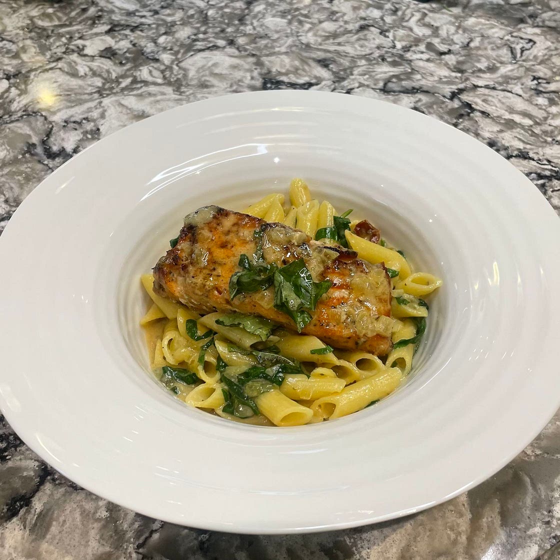 Salmon Alfredo Pasta