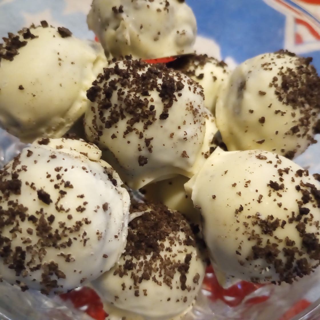 Oreo Balls (Oreo Truffles)