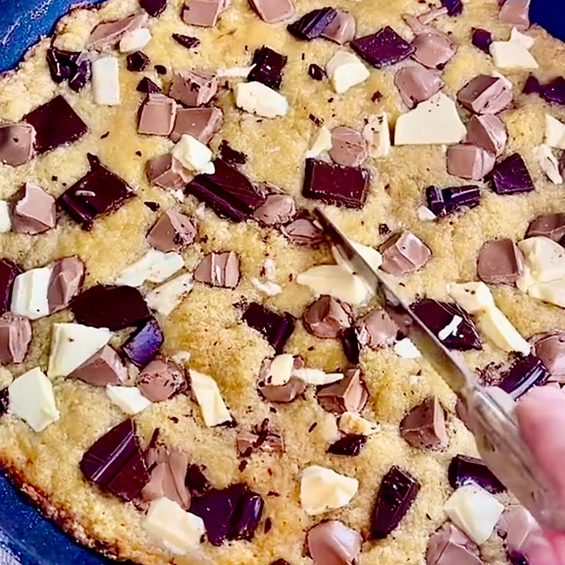 Triple chocolate Pan Cookie  