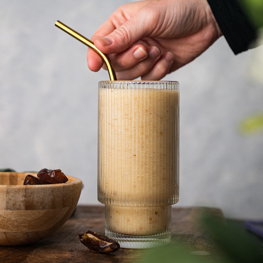 Banana Date Smoothie