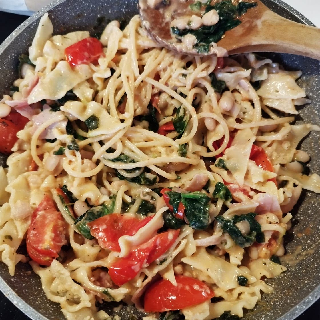 Tuscan White Bean Pasta