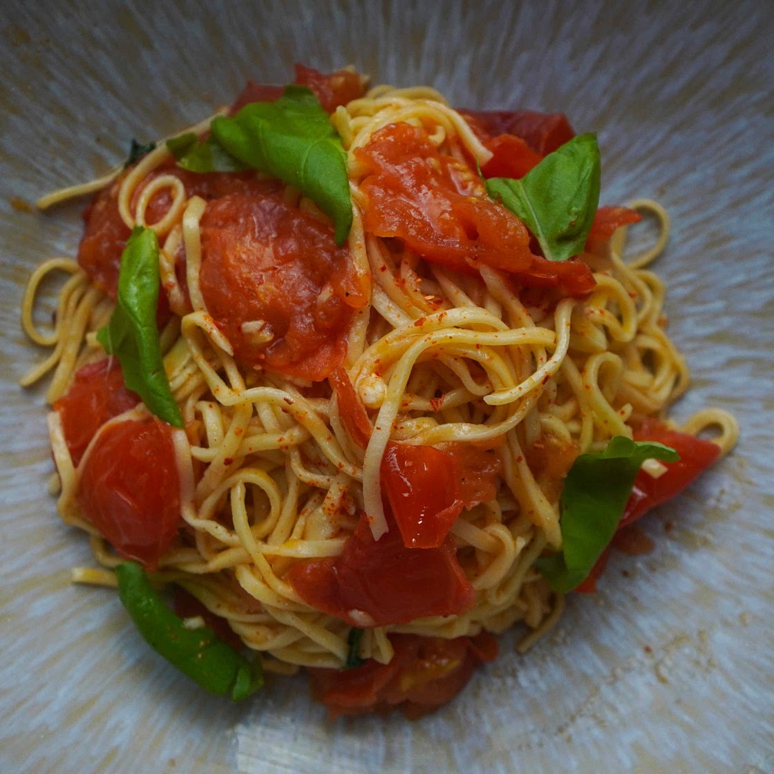 PASTA AL POMODORO