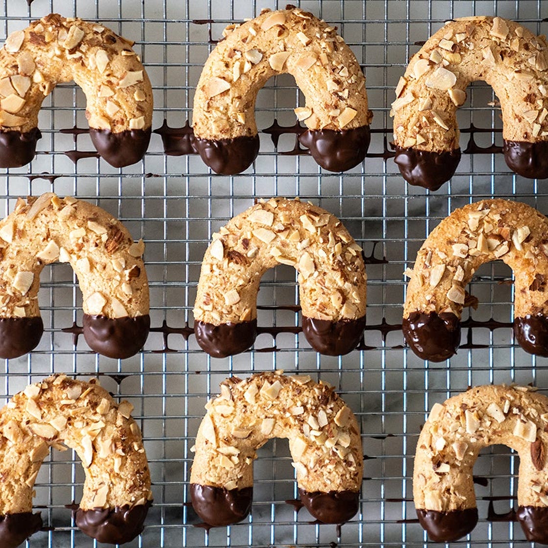Mandelhörnchen (Almond Horns)