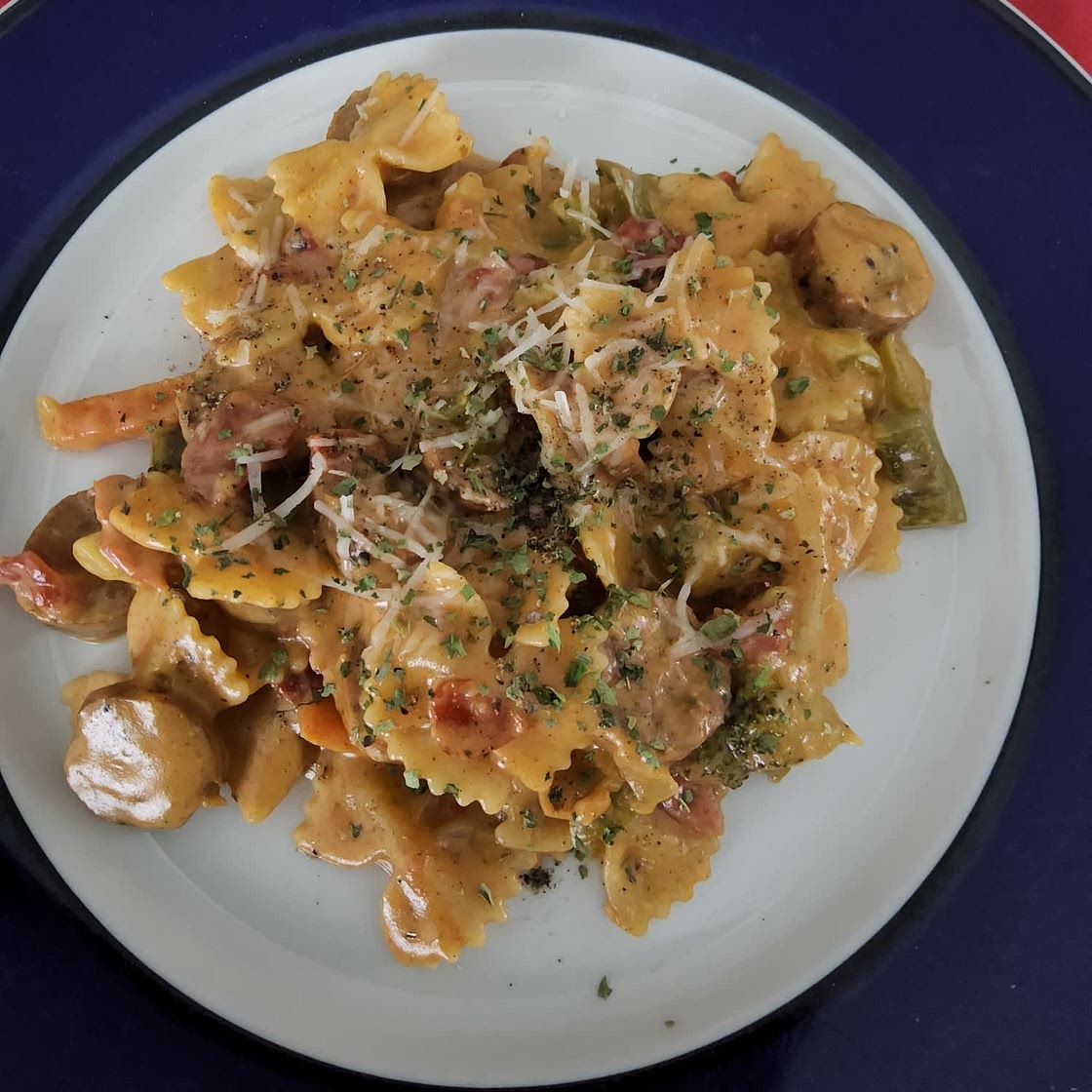 One Pot Smoked Sausage and Veggie Pasta