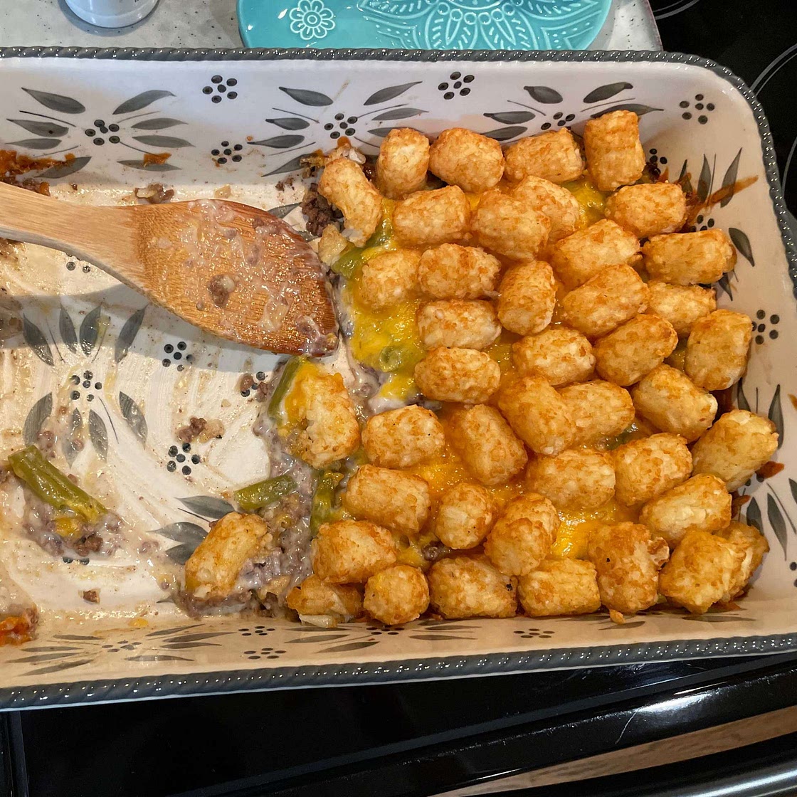 Easy Cheesy Tater Tot Casserole With Ground Beef