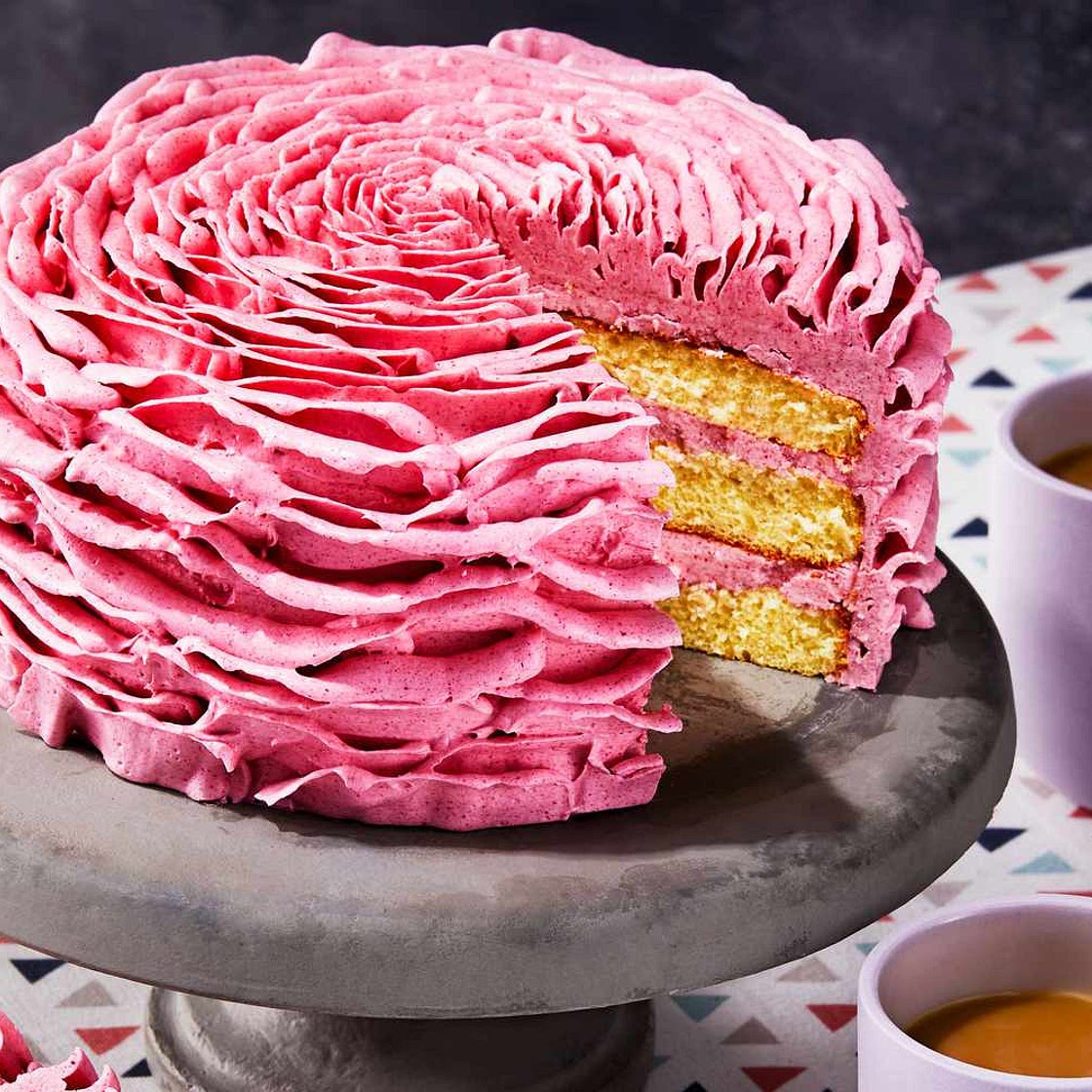 White Cake With Berry-Italian Meringue Buttercream Frosting