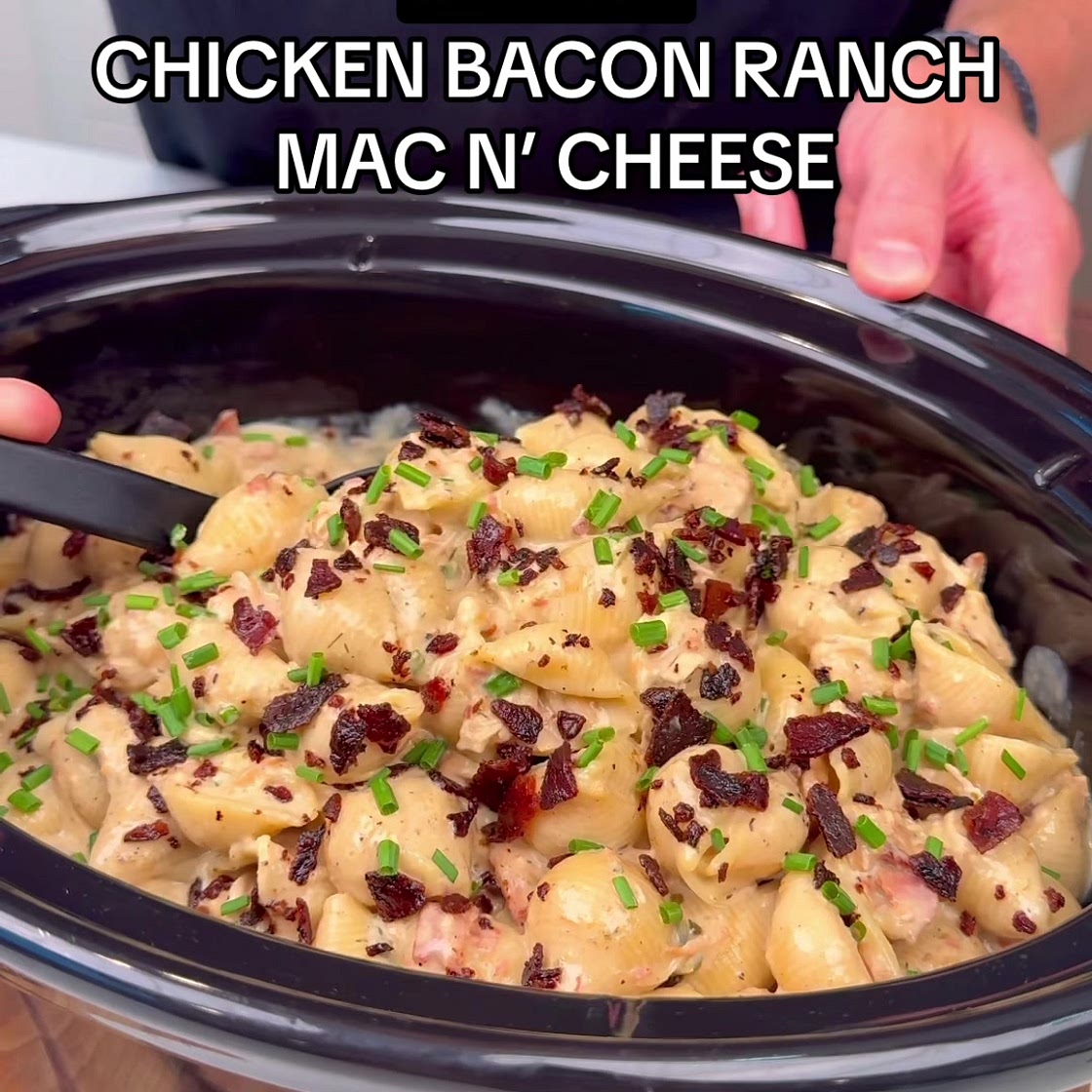 Chicken Bacon Ranch Mac n’ Cheese Stealth Health Slow Cooker Meal Prep Series, Episode 18 Per serving (makes 11) 490 Calories 50