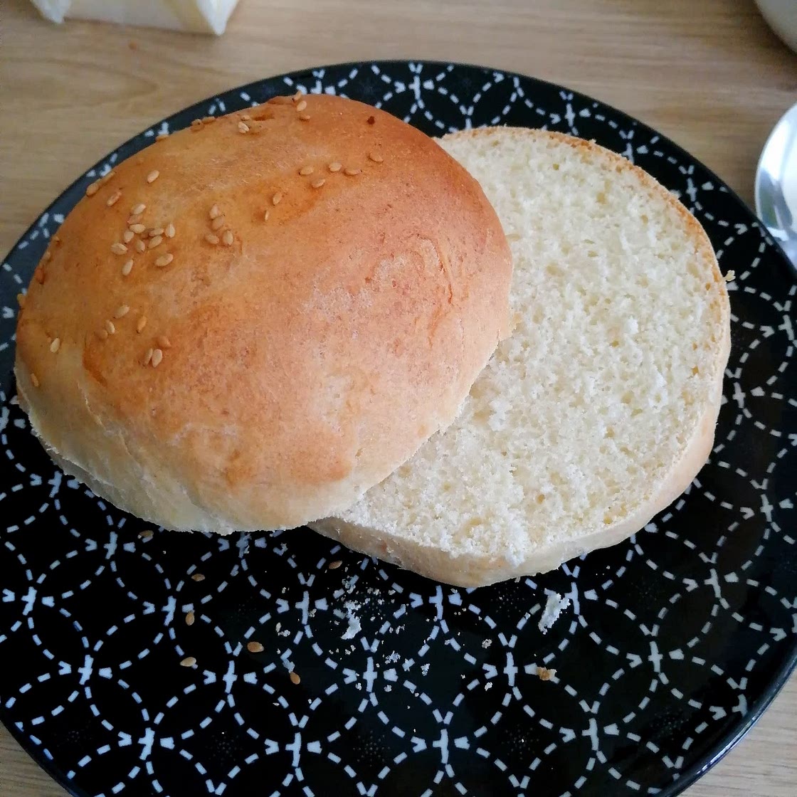 Vegan burger buns