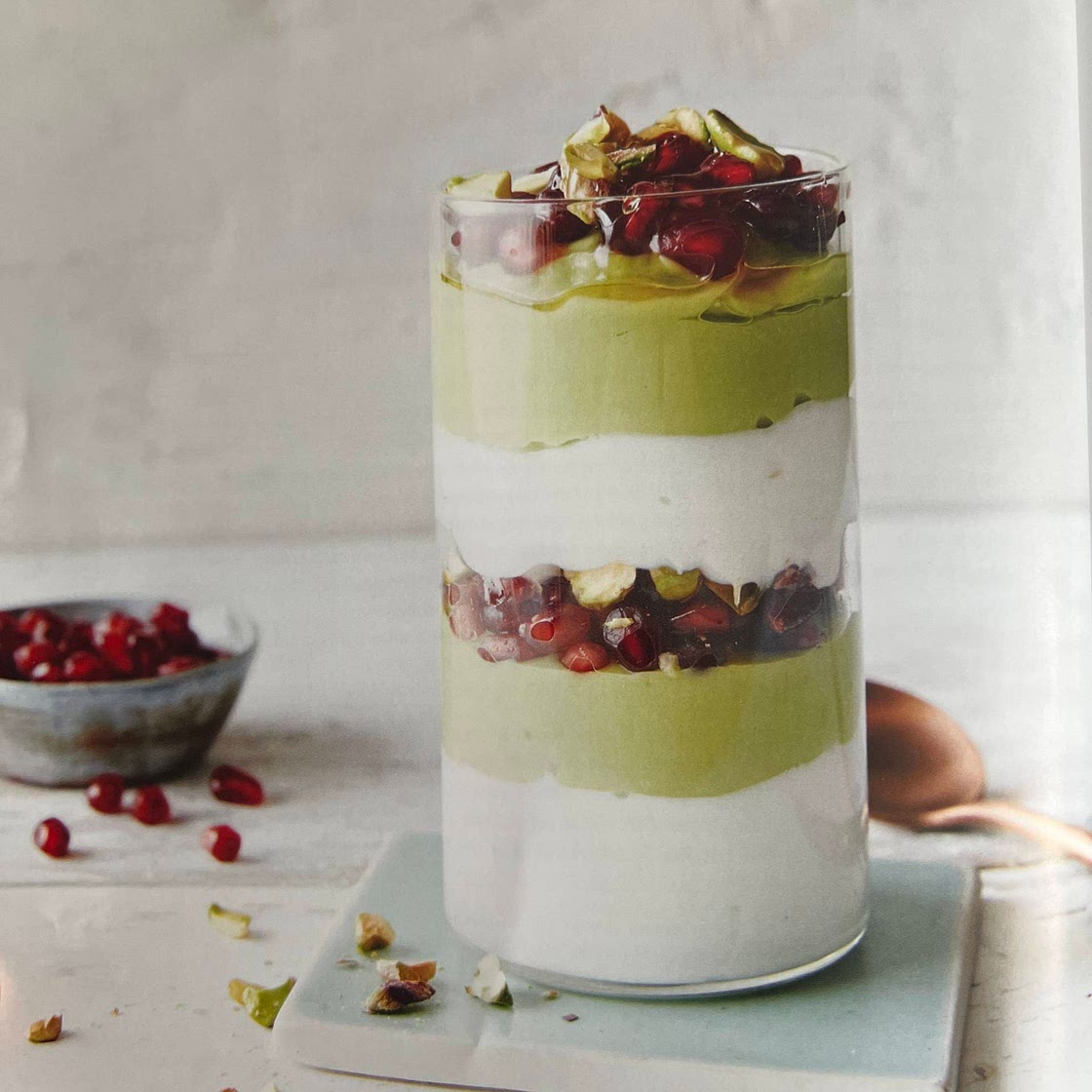 Avocado -yogurt parfait