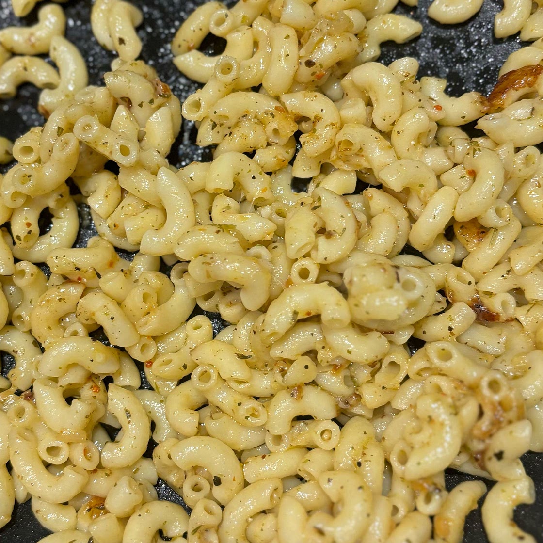 One Pot Garlic Butter Noodles
