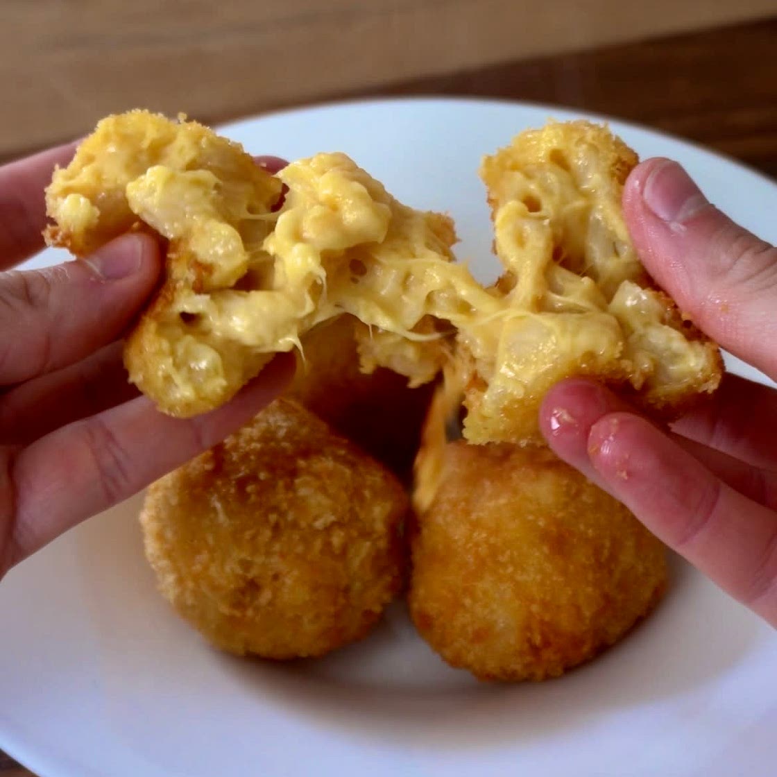 Mac and cheese balls