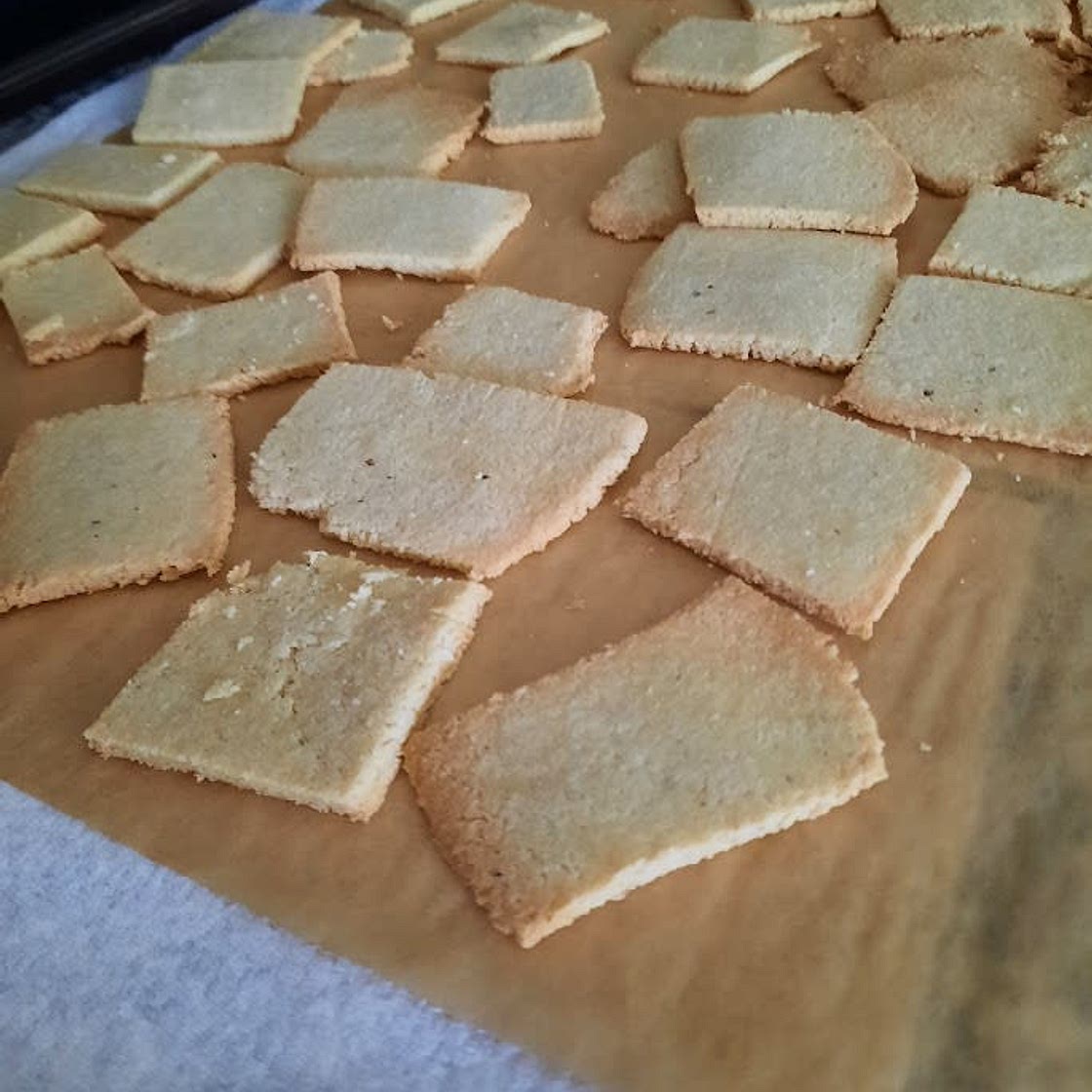 Almond Crackers