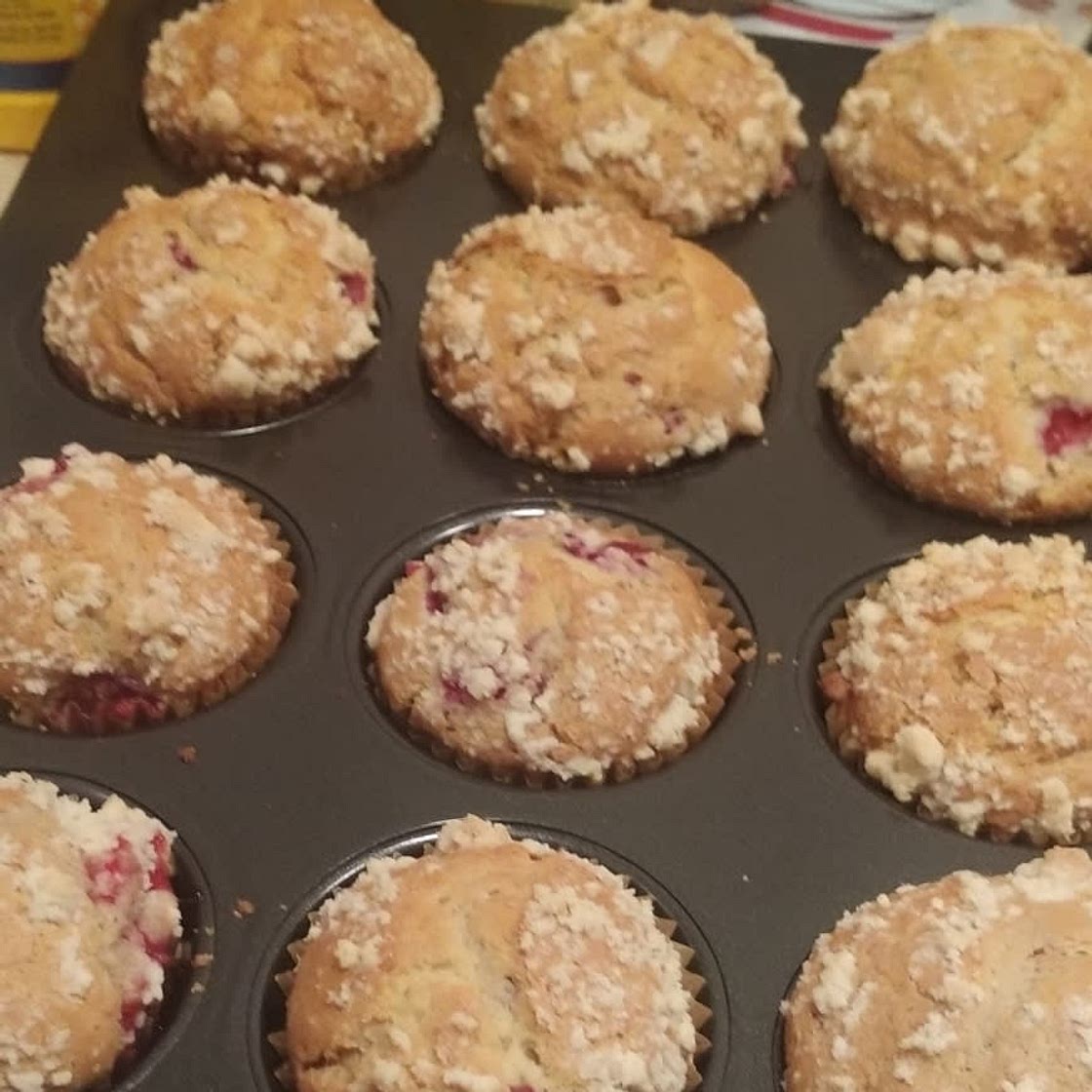 Classic Strawberry Muffins