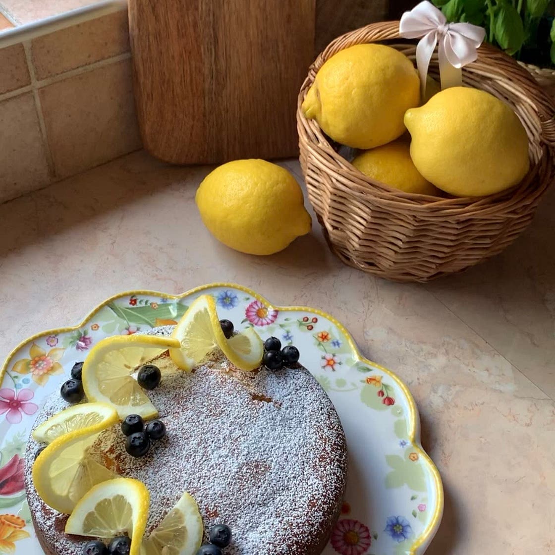 Lemon ricotta cake 🍋