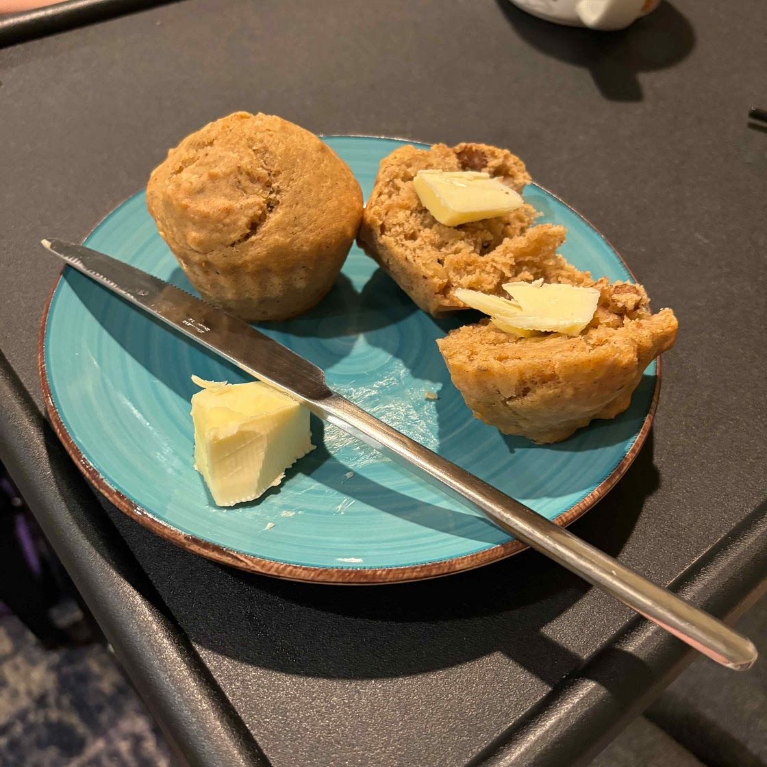 Applesauce Muffins