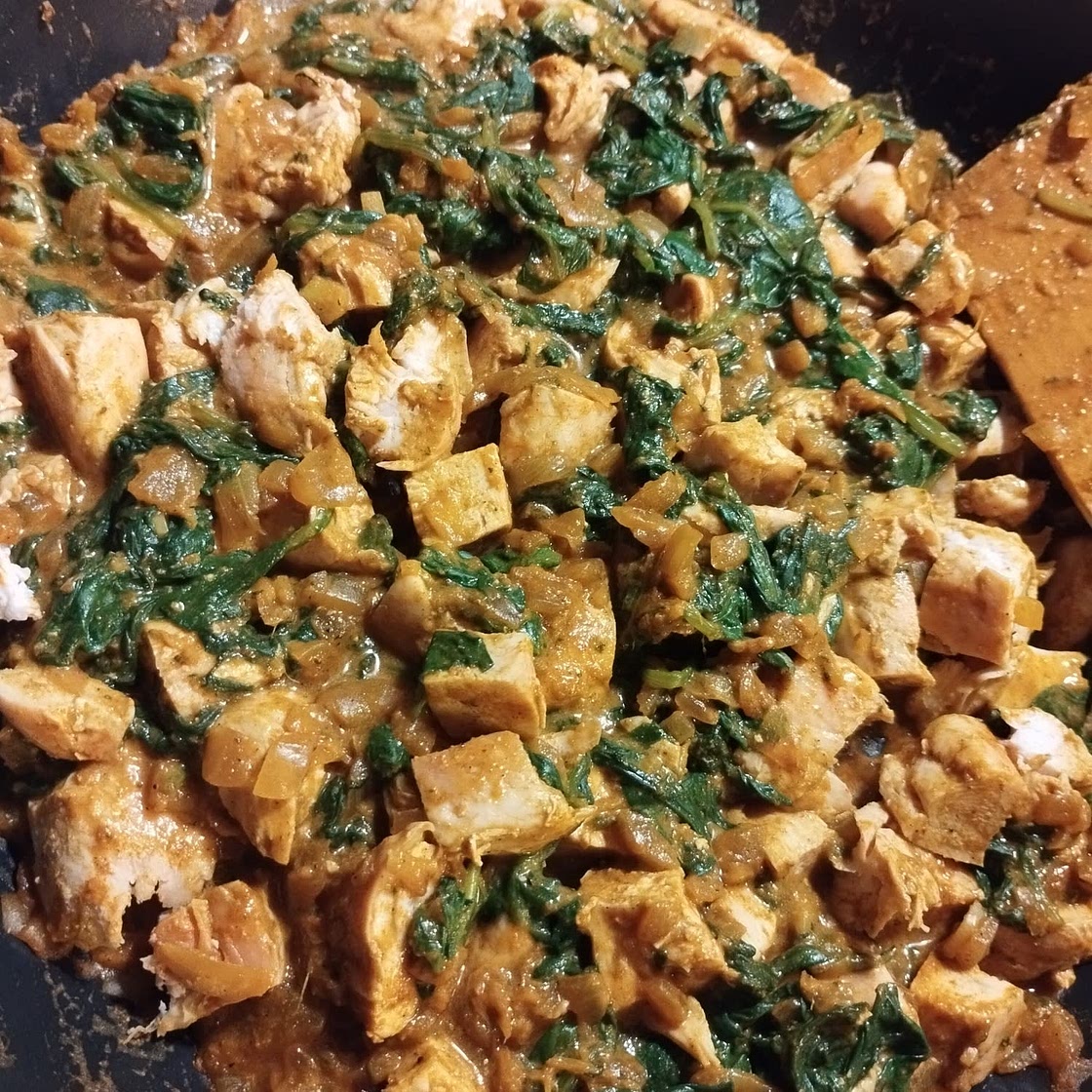 Chicken Saag (Chicken and Spinach Curry)