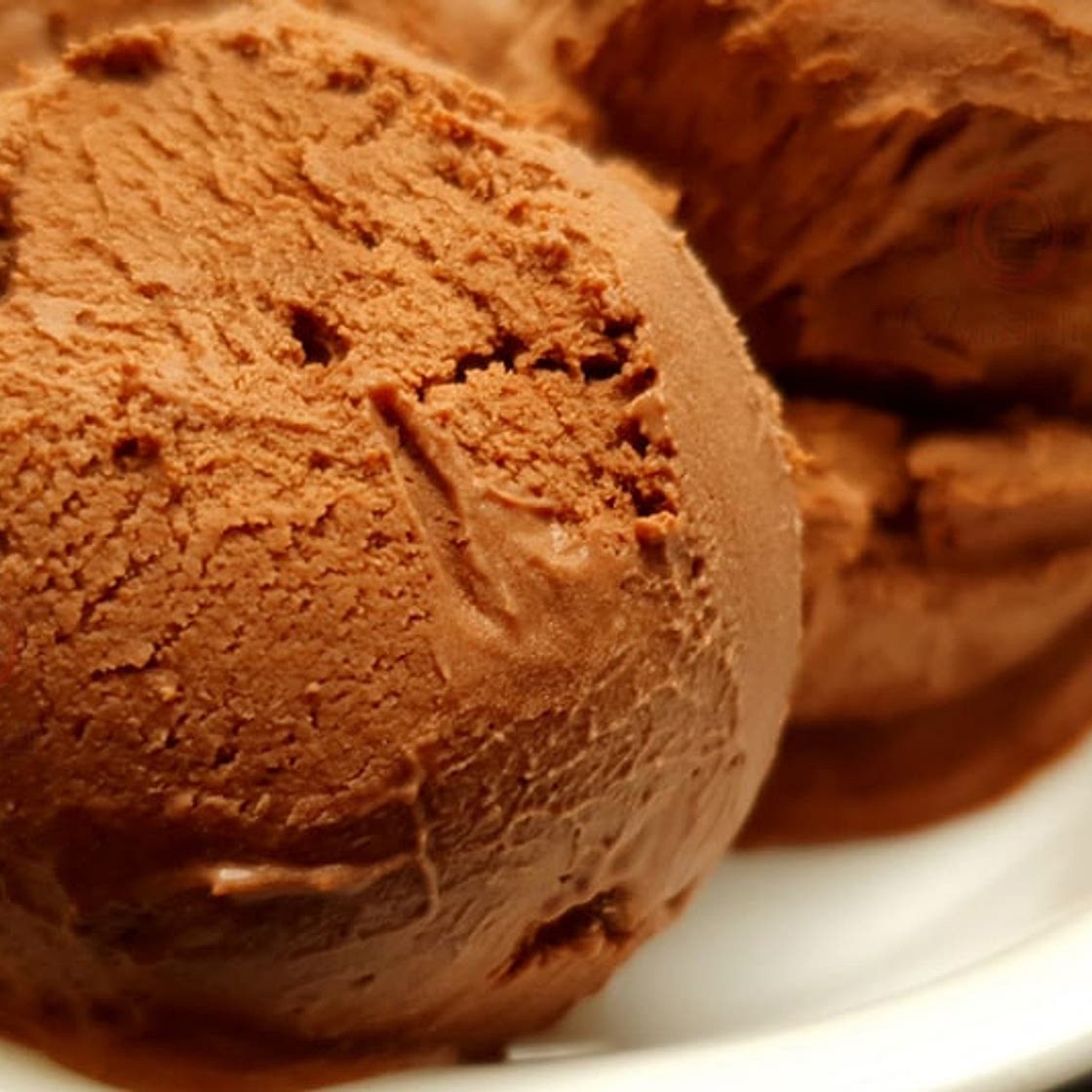 Simple 3-Ingredient Homemade Chocolate Ice Cream Recipe
