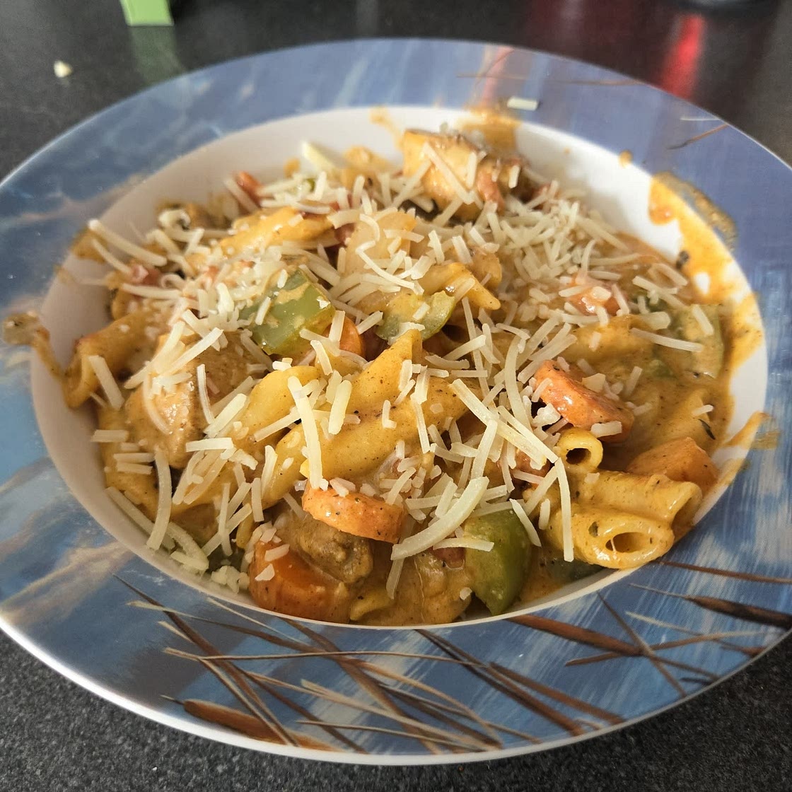 One Pot Creamy Cajun Chicken Pasta