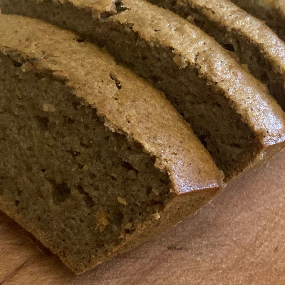 Low calorie banana bread for one