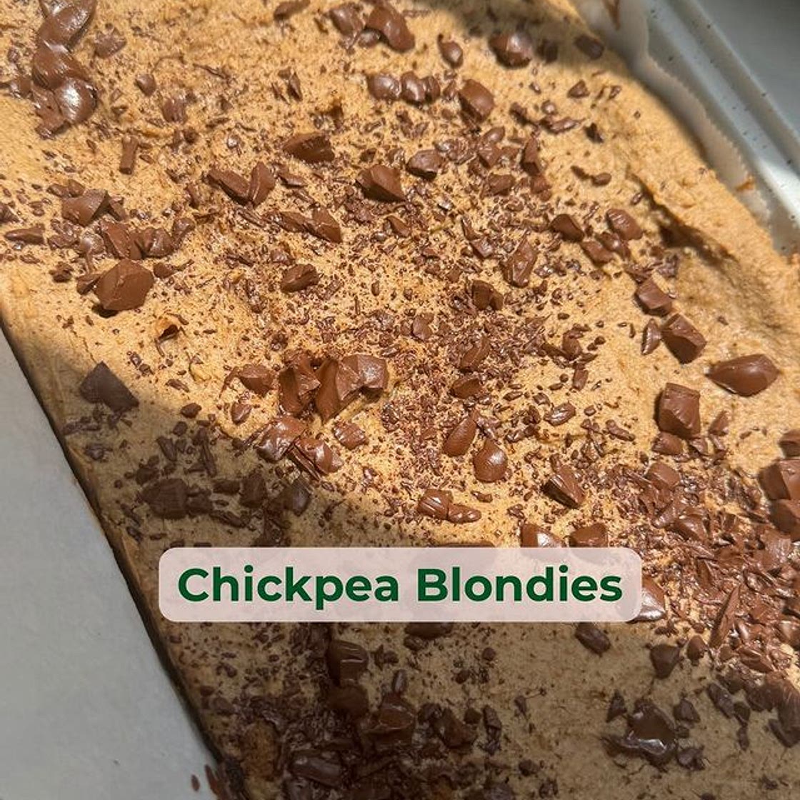 Chickpea blondies 