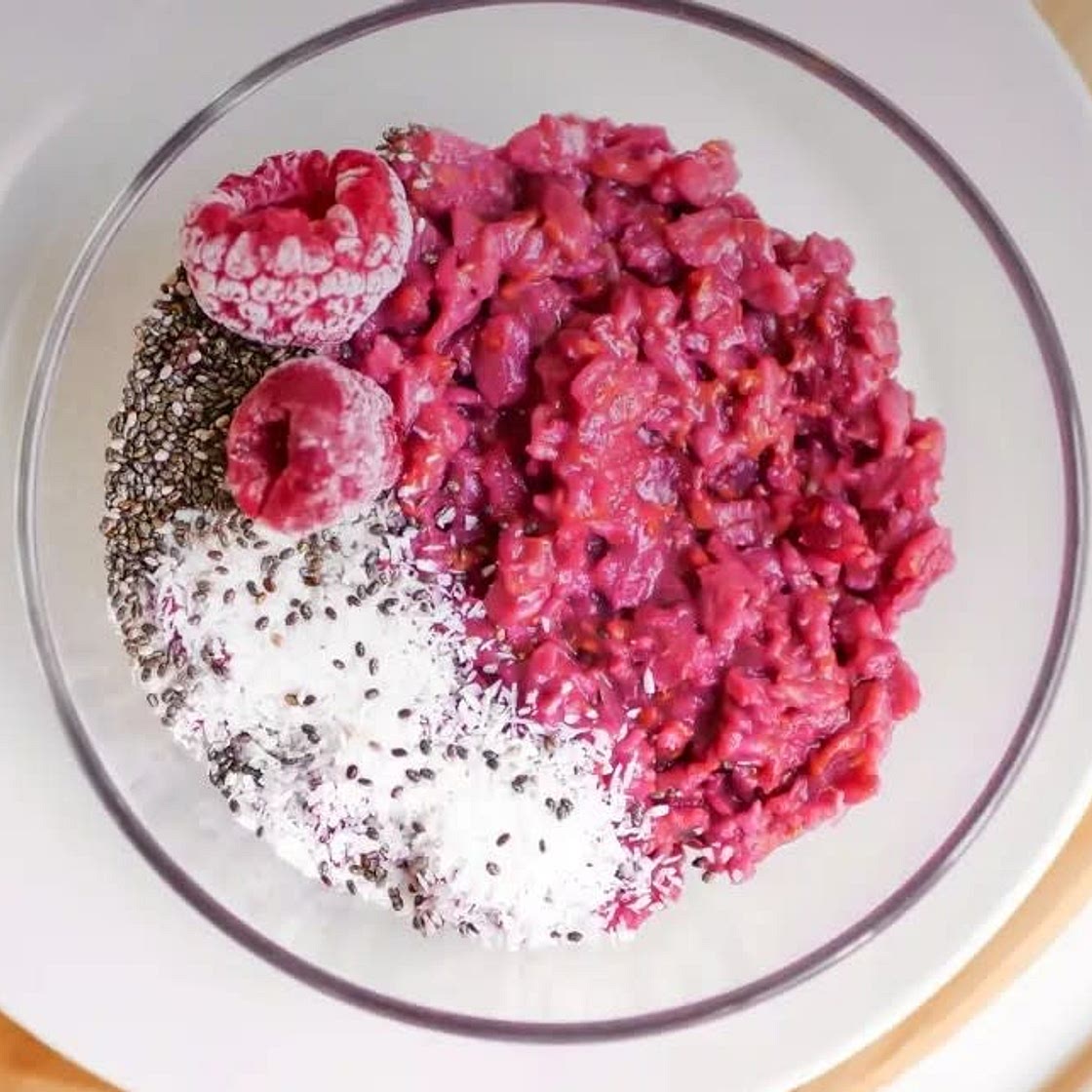 Himbeer-Kokos-Porridge