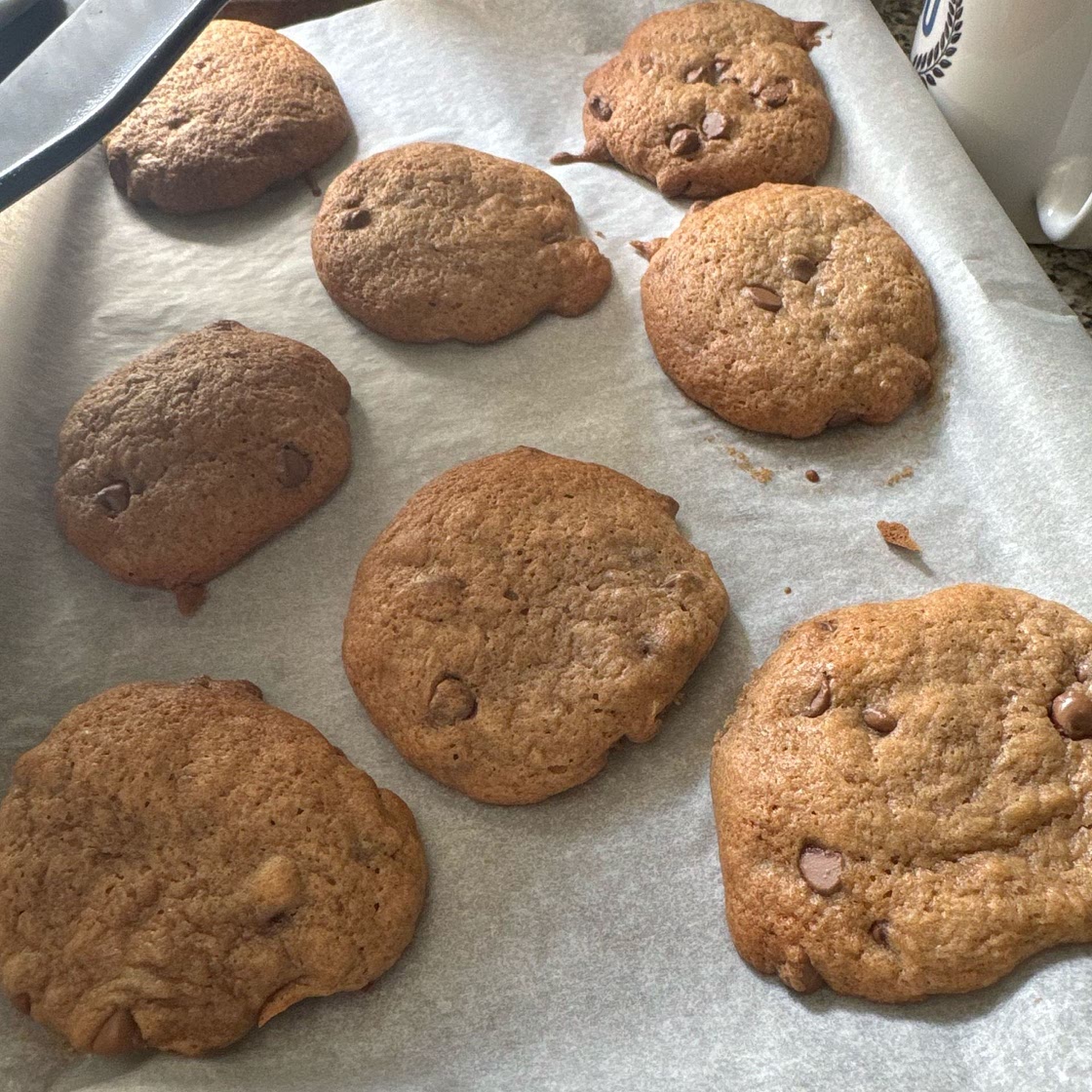 Soft and Chewy Banana Chocolate Chip Cookies