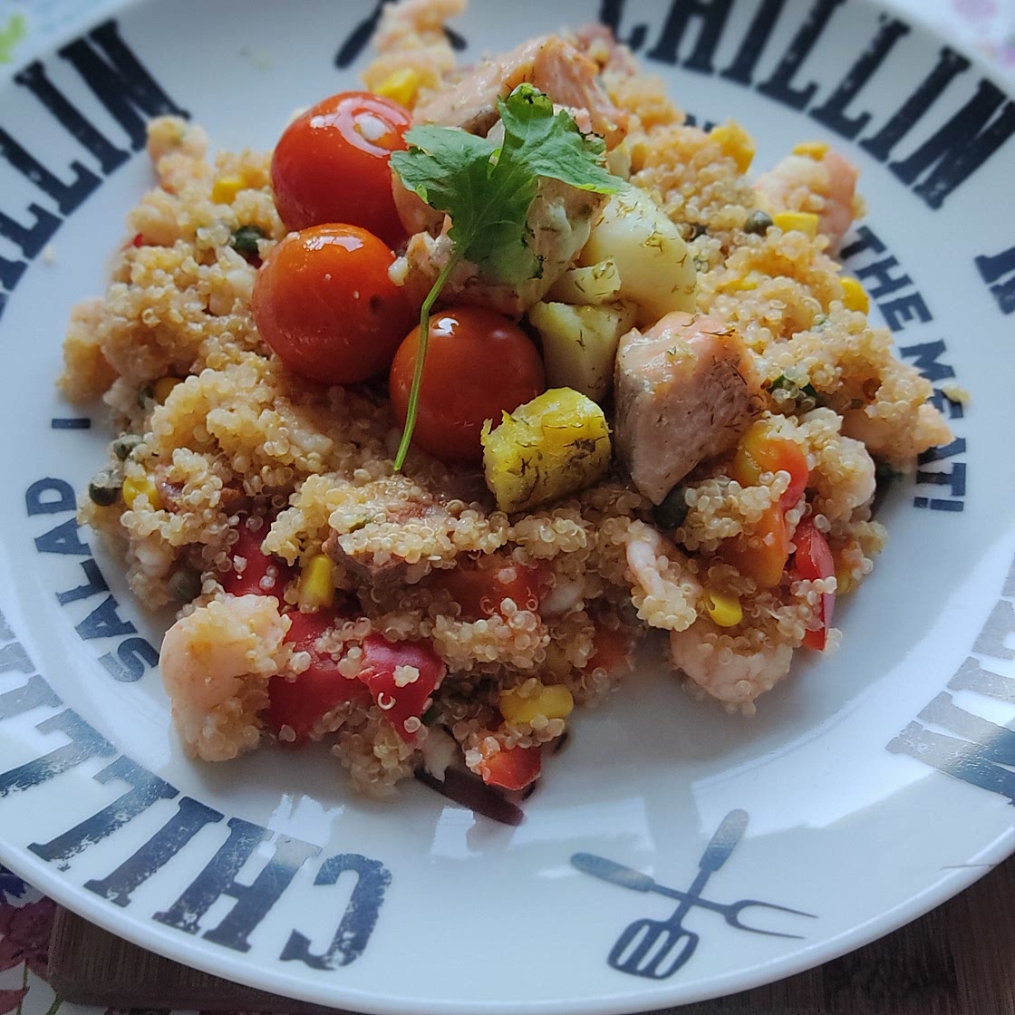 Baked fish with chorizo & prawn quinia