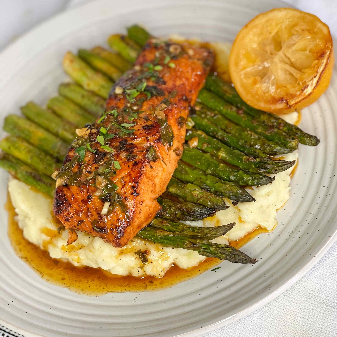 Pan seared salmon with mashed potatoes and roasted asparagus