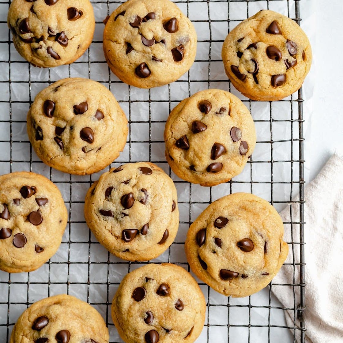 Eggless Chocolate Chip Cookies