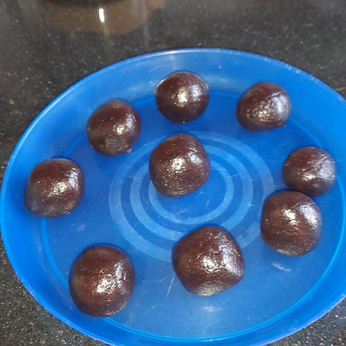 No-bake brownie bites 
