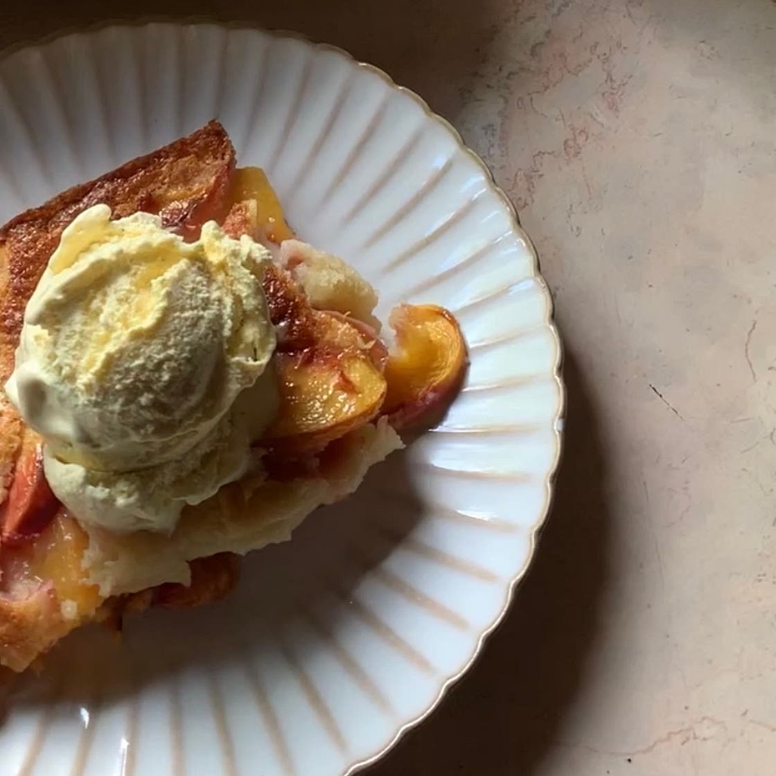 Peach cobbler 🍑