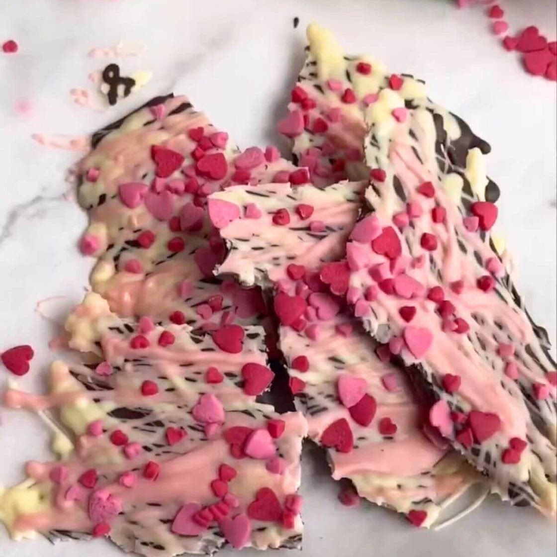 Valentines Chocolate Bark - Join Your Life