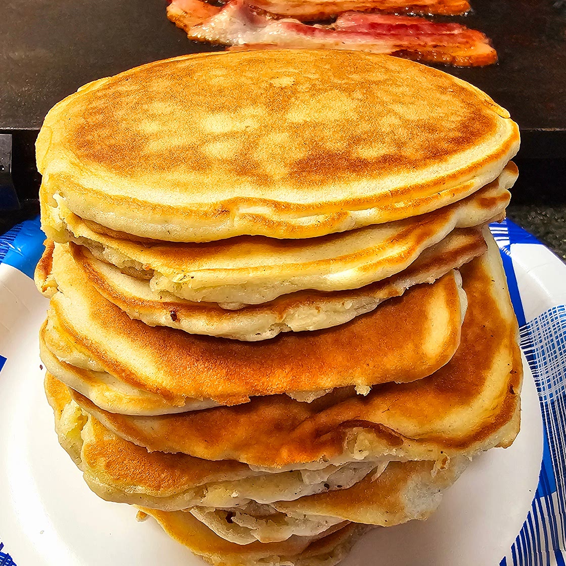 Homemade Fluffy n' Soft Banana🍌FlapJacq's🥞🥰