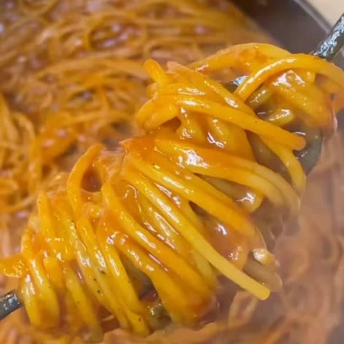 ספגטי ברוטב עגבניות