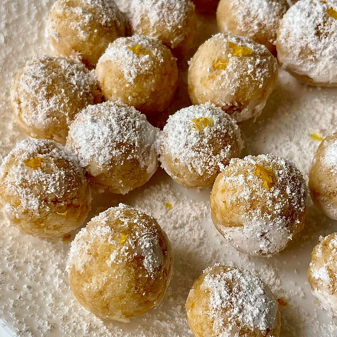 4 ingredient Lemon Cheesecake Balls 