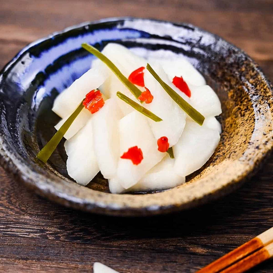 Japanese Pickled Daikon Radish (Bettarazuke)