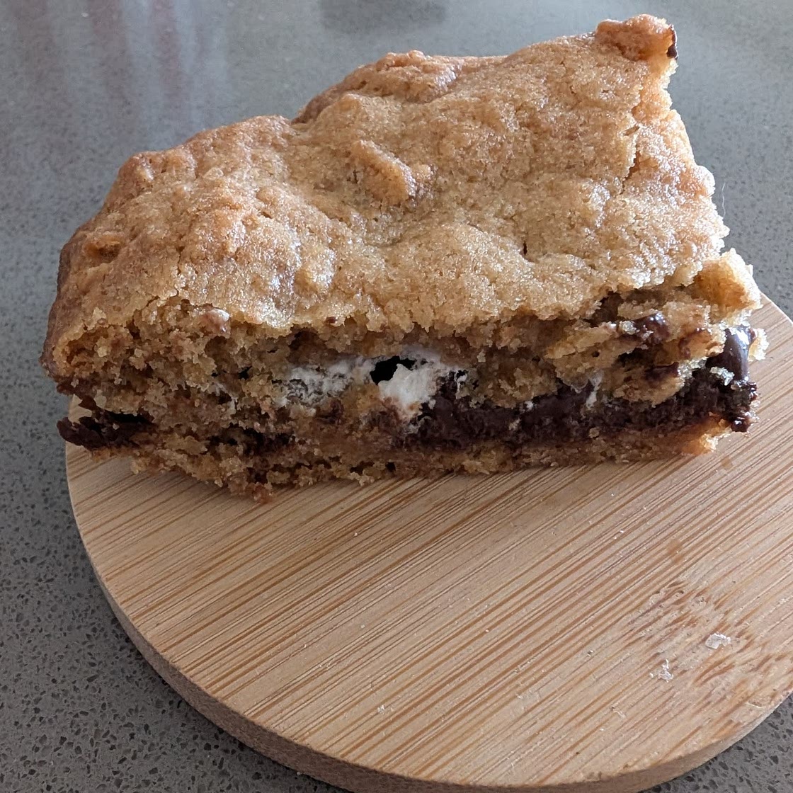 S'mores Cookie Bars