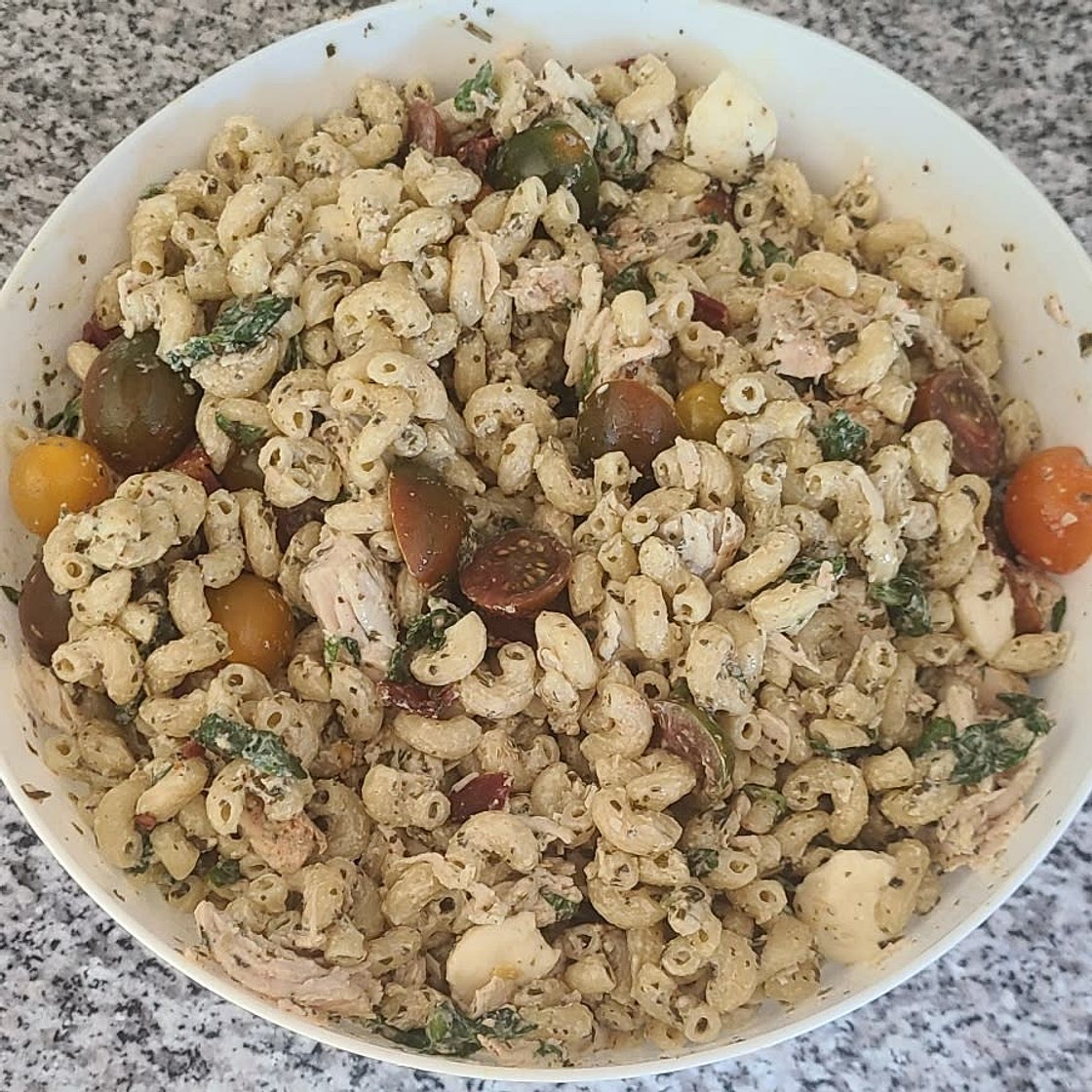 Chicken Pesto Pasta Salad