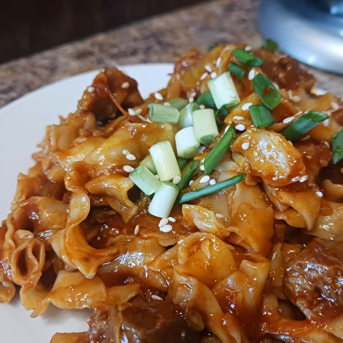 Spicy Gochujang Noodles with Pork