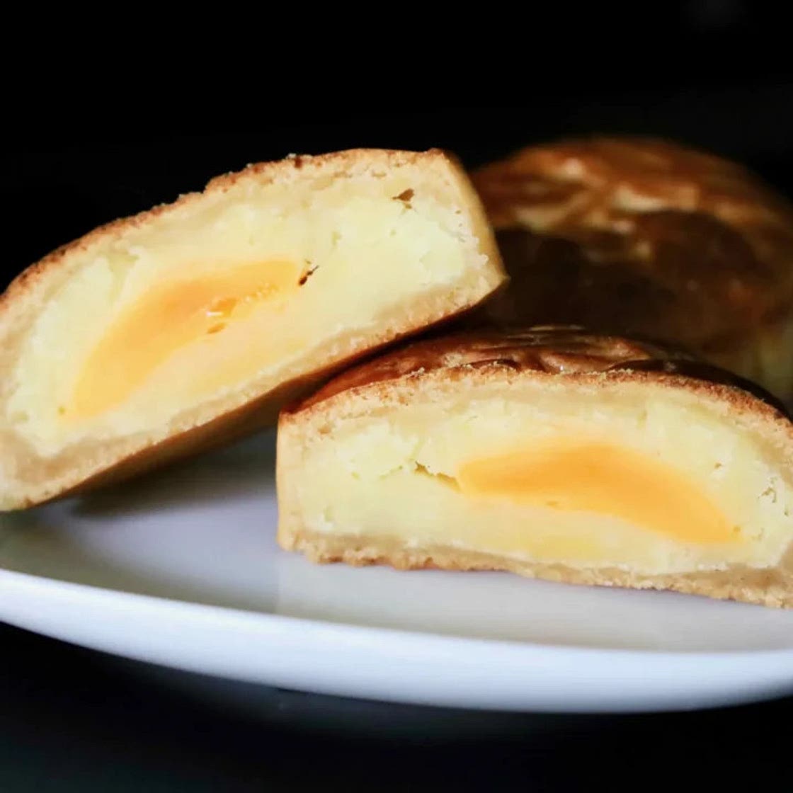 Mung Bean Mooncake & Matcha Mooncake