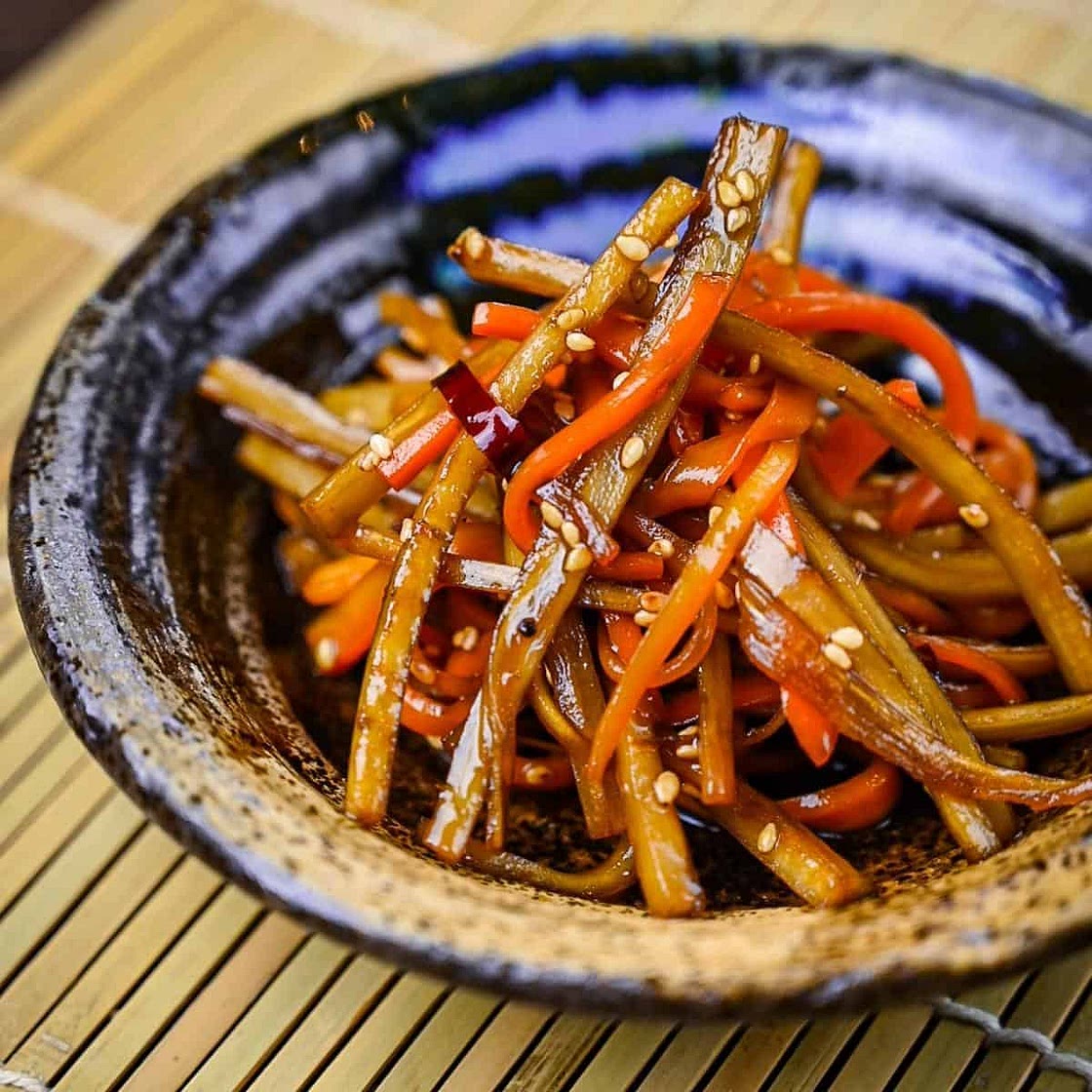 Kinpira Gobo (Braised Burdock Root)