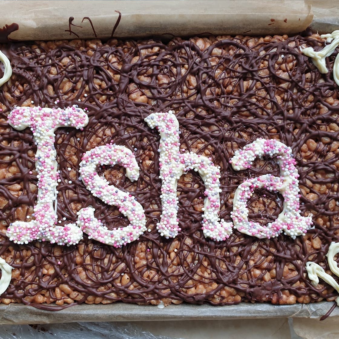 Chocolate rice crispy cakes