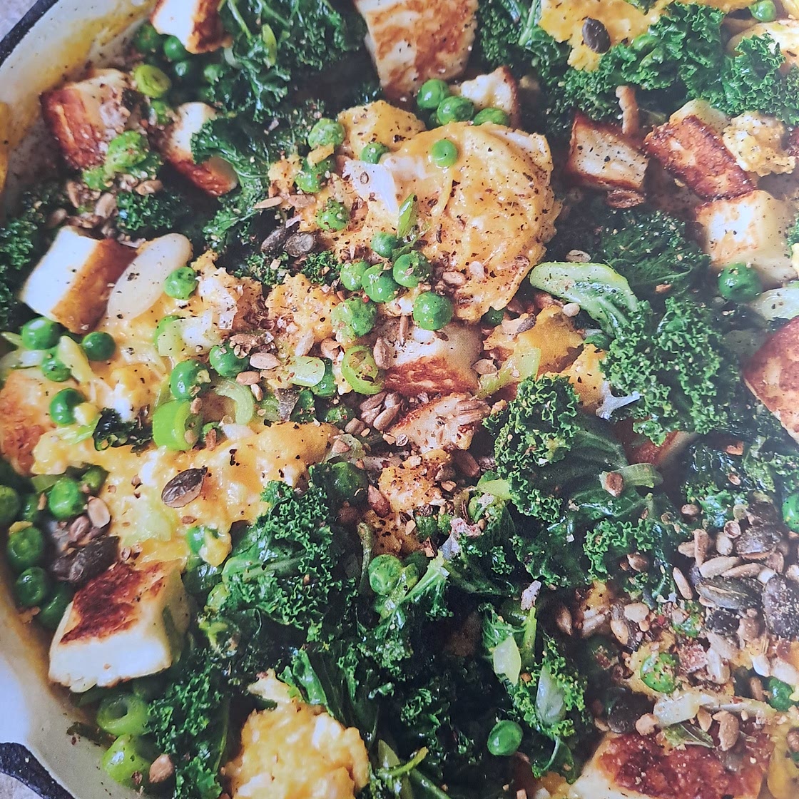 Green eggs with halloumi