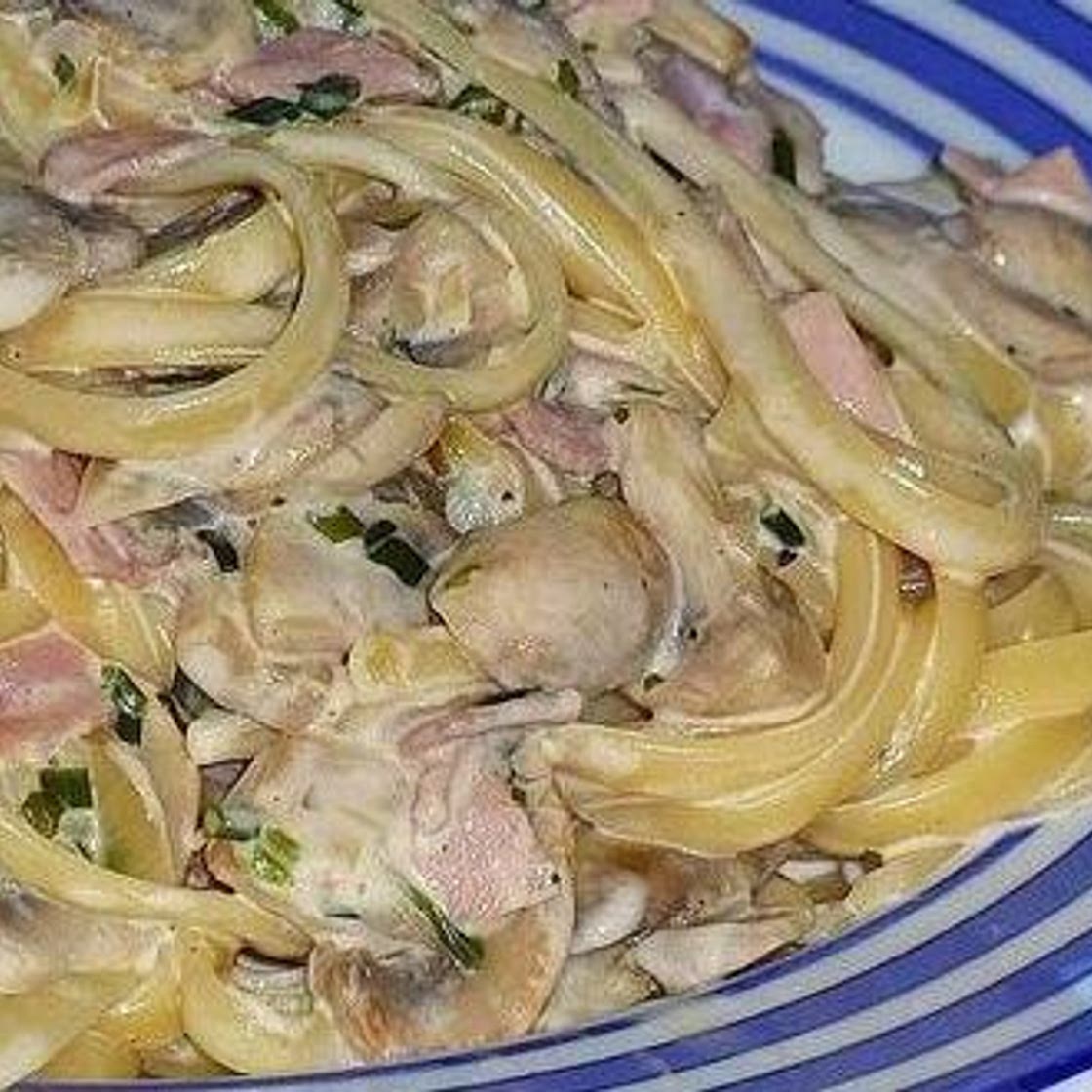 Cremige Spaghetti mit Champignons