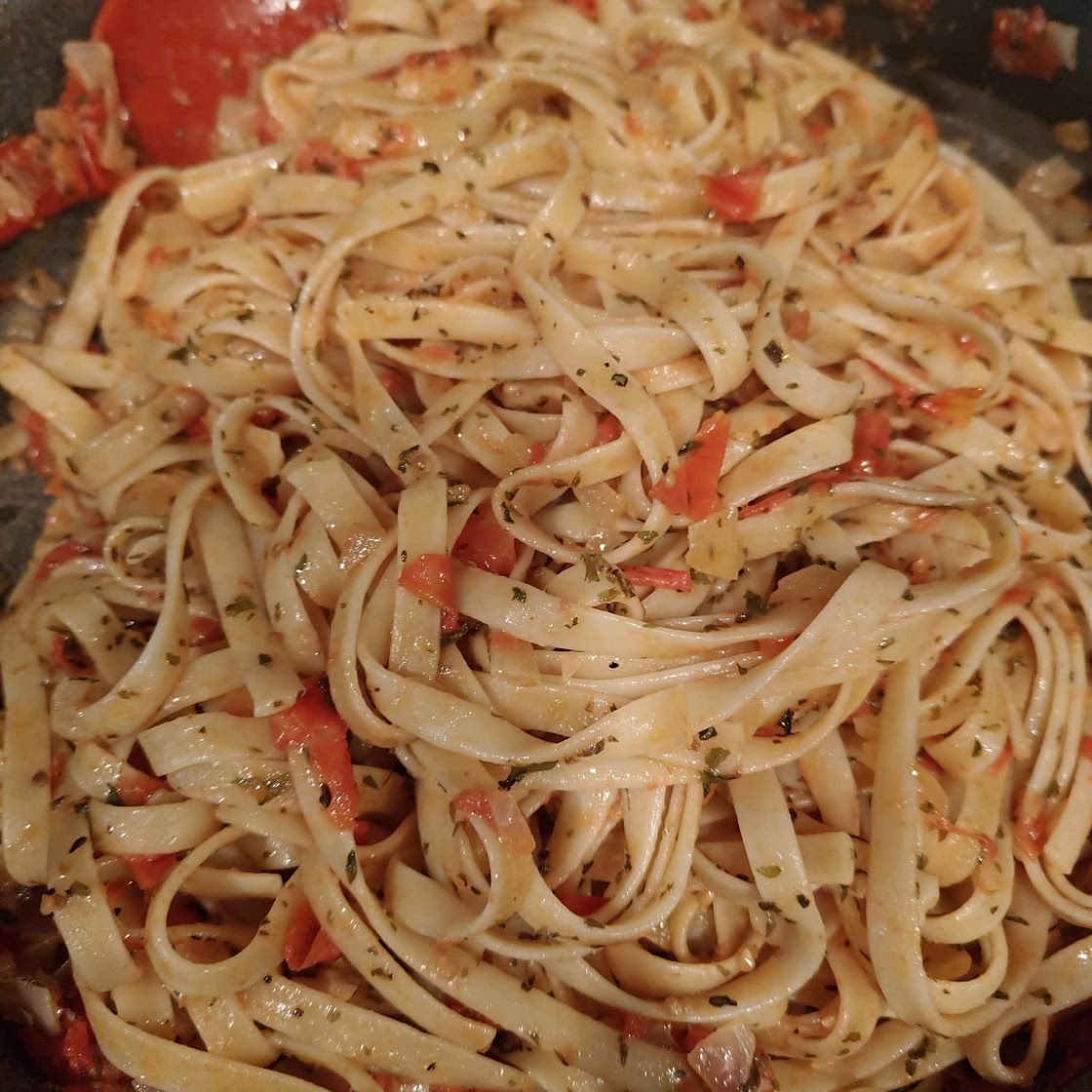 Fettuccine with Cherry Tomato Butter Sauce