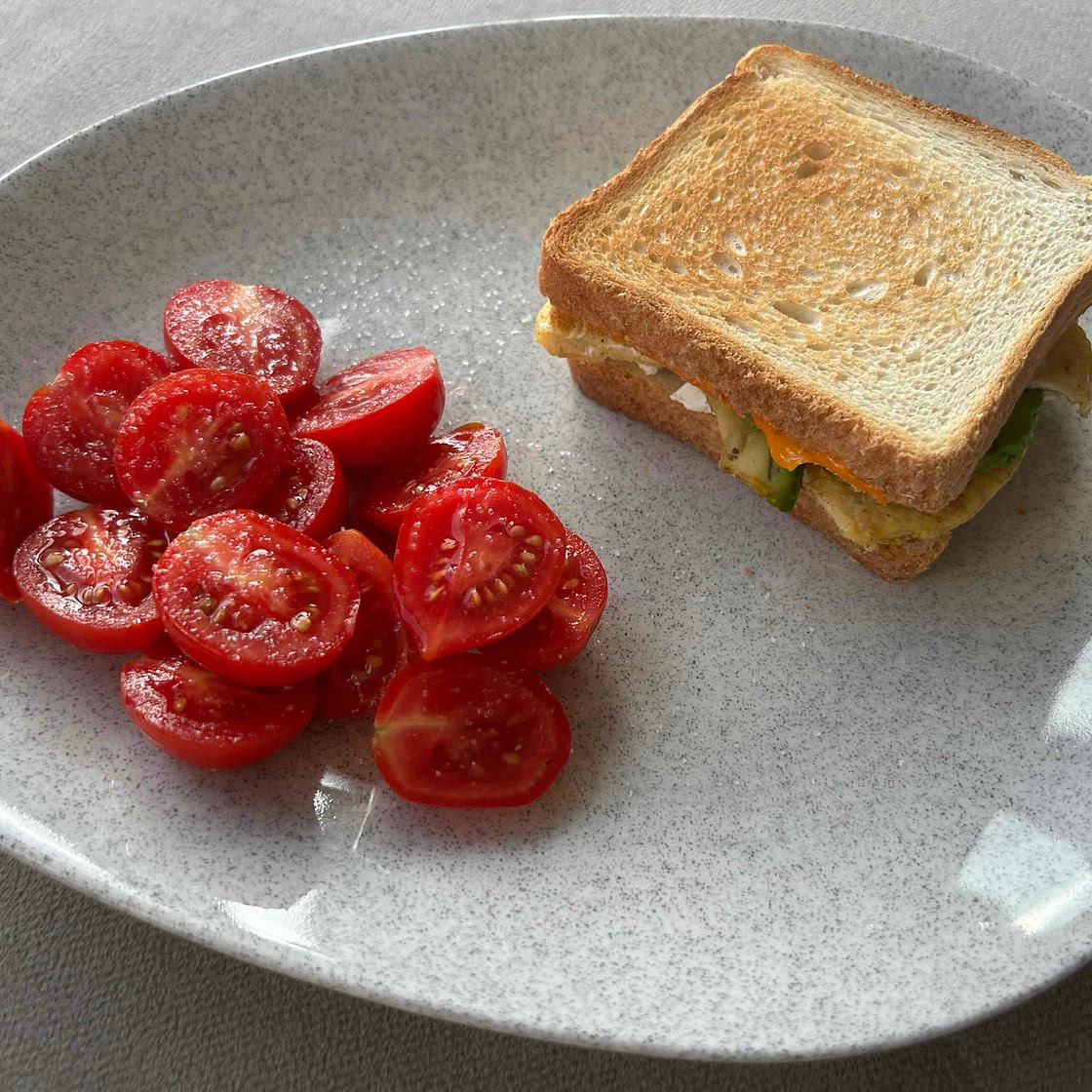 Breakfast sandwich
