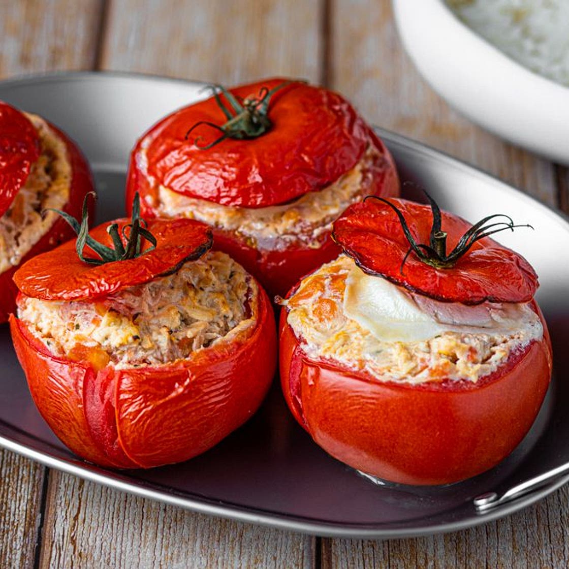 Tomates farcies au poulet et chèvre - Amandine Cooking