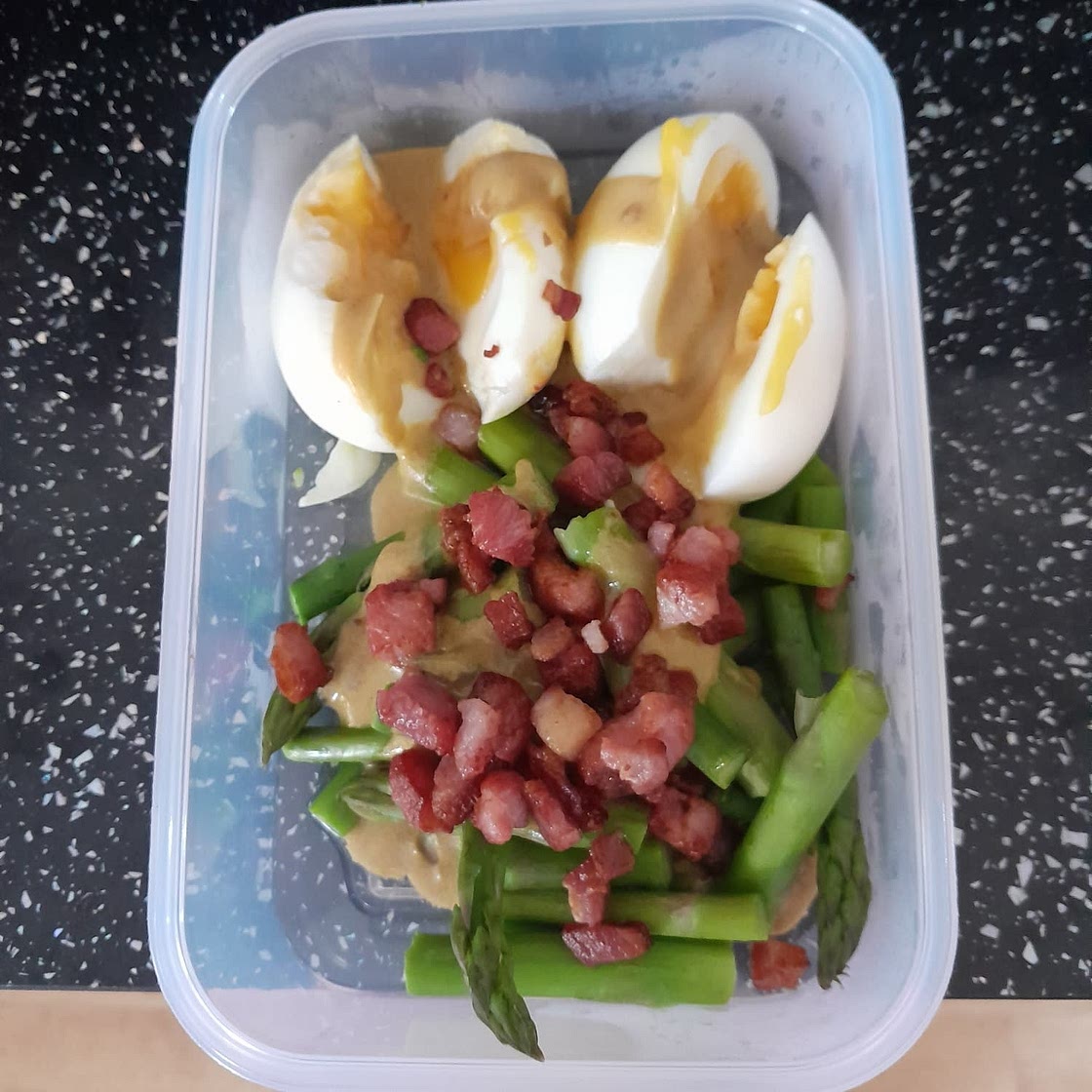 Keto Asparagus, Egg, and Bacon Salad