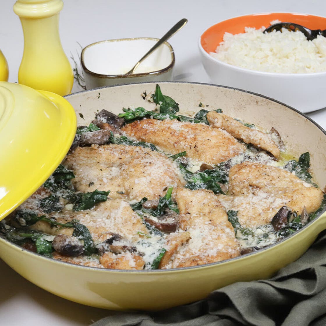 Receita de Frango Cremoso com Espinafres e Cogumelos - Clara de Sousa