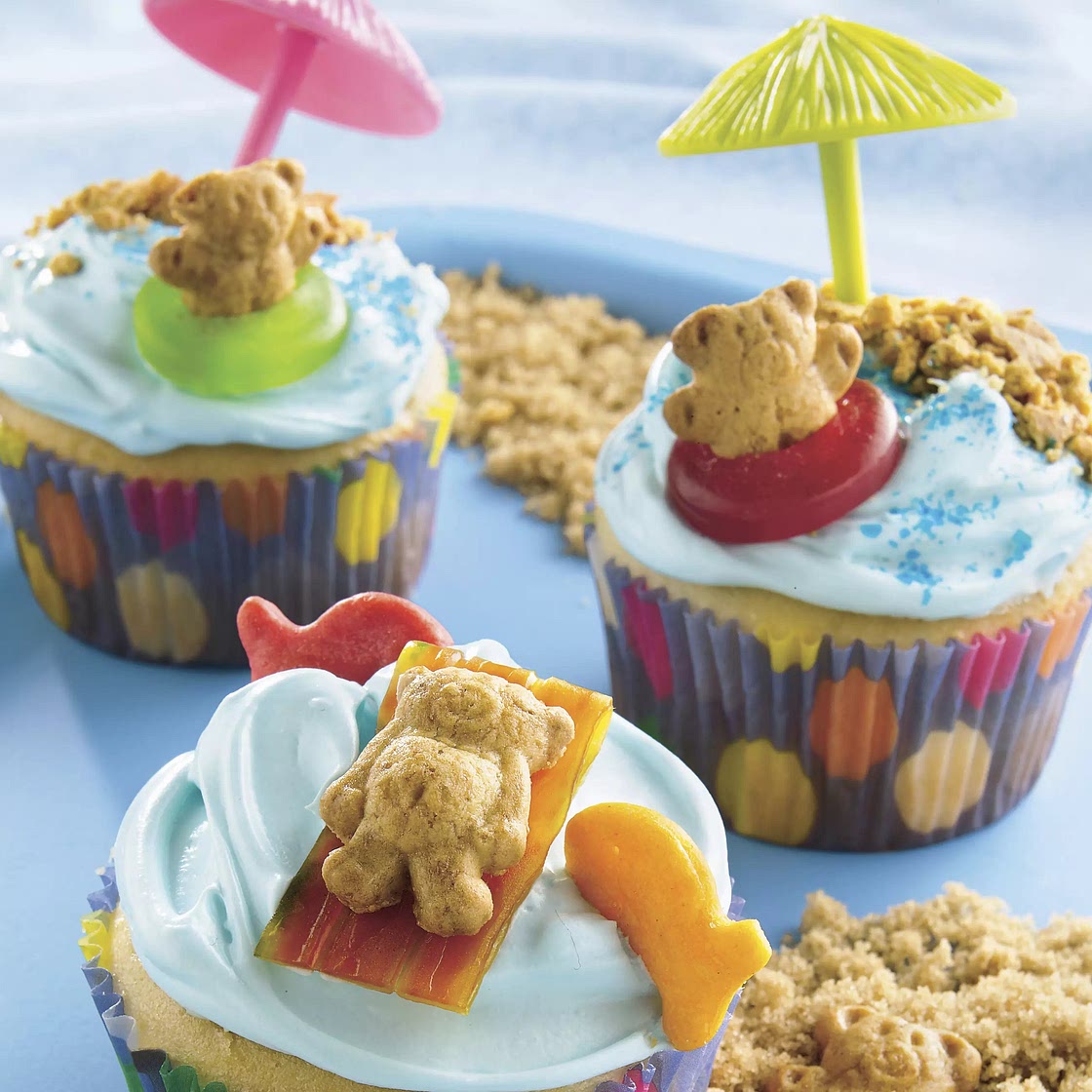Teddy-at-the-Beach Cupcakes